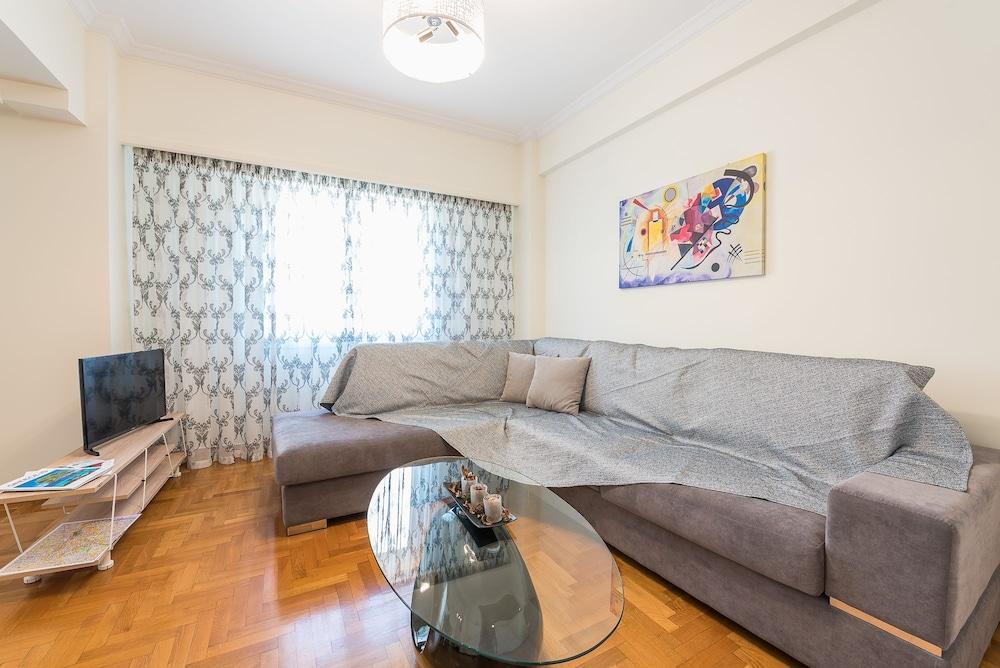 Comfy Apartment In Acropolis Area By Cloudkeys アテネ エクステリア 写真