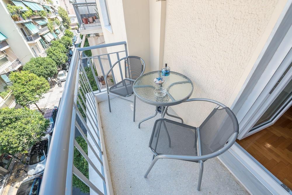 Comfy Apartment In Acropolis Area By Cloudkeys アテネ エクステリア 写真